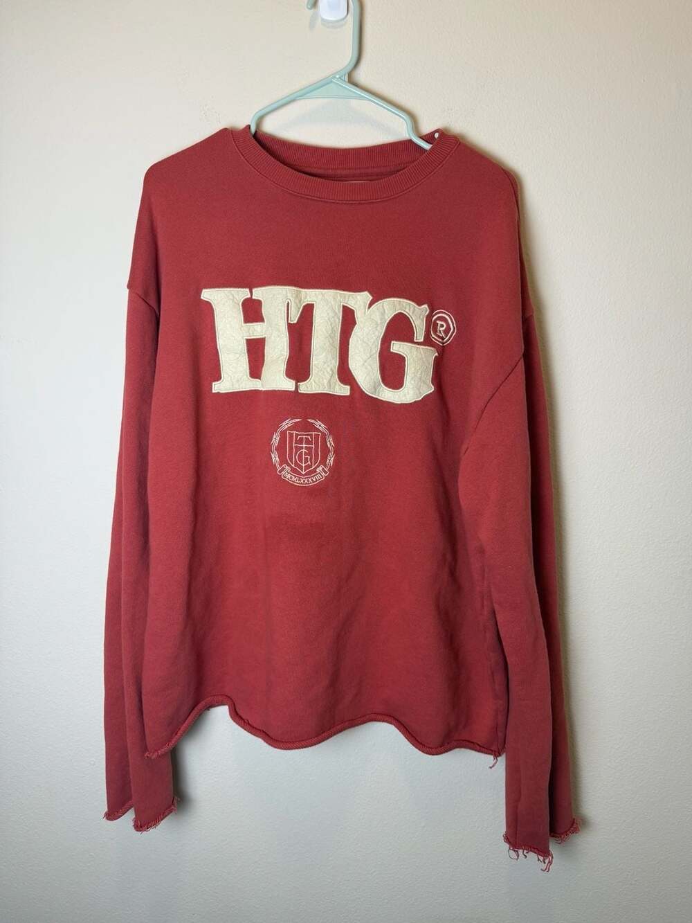 Honor The Gift HTG Studio Logo Sweatshirt Size XL Red Distressed Crewneck